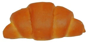 Rogalik z nadzieniem śmietankowo- jagodowym 90 g